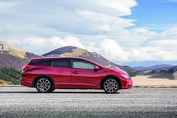 New Honda Civic Tourer photo gallery